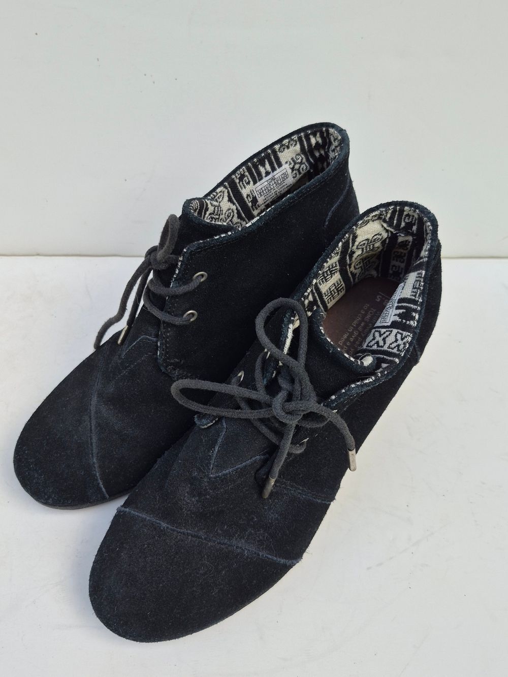 New Toms Black Suede Wedge Lace-Up Ankle Booties with Patterned Lining - 8.5